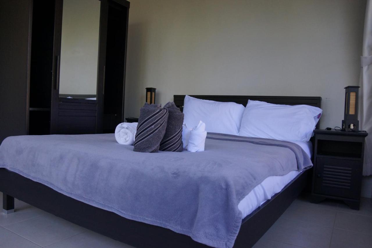Twin Villas Apartment With Swimming Pool For 2 Houses Wok Tum Εξωτερικό φωτογραφία